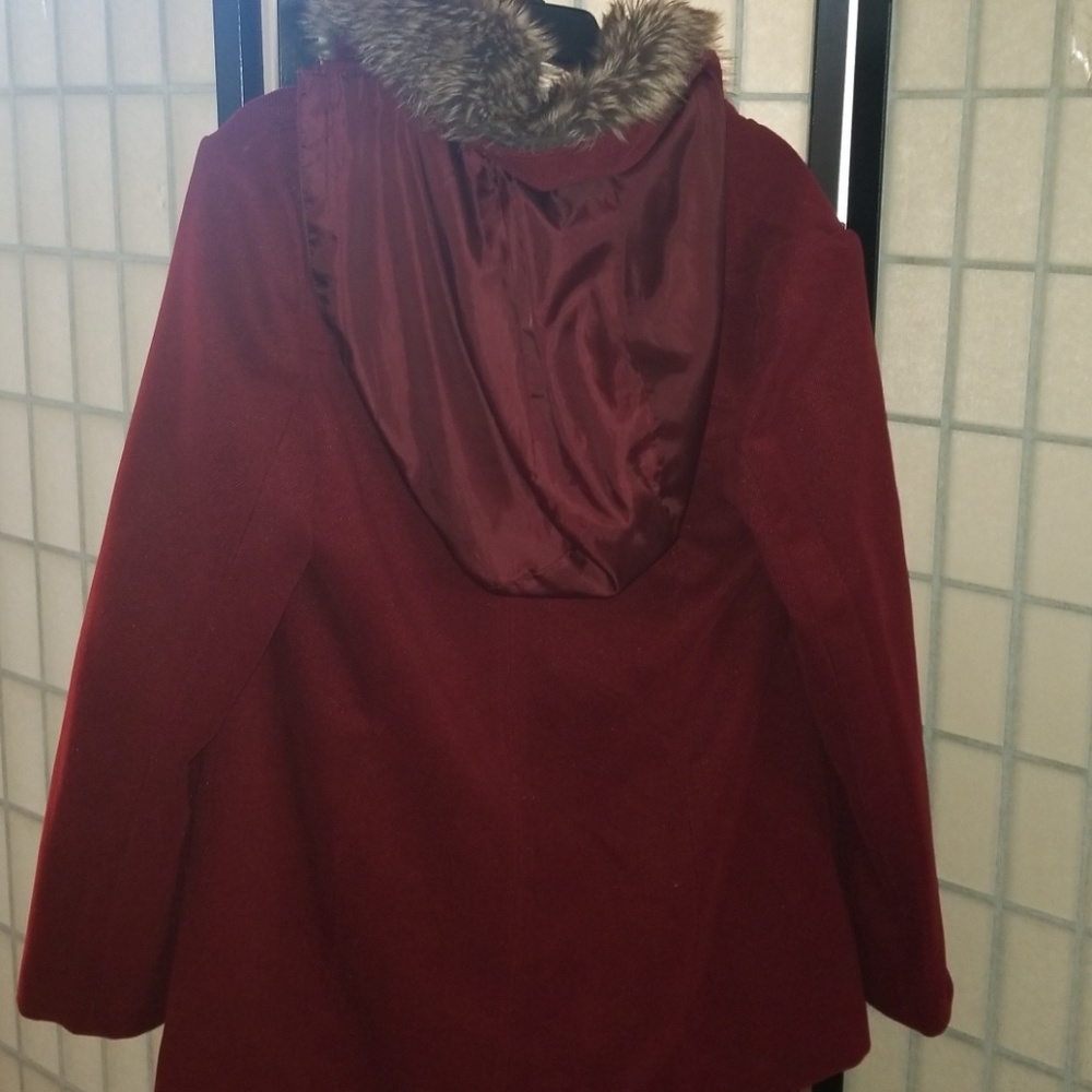 Coat - Picture 2 of 4